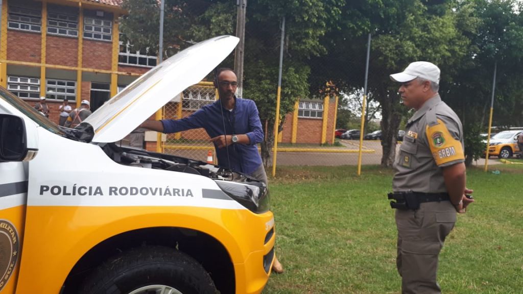 Comando Rodoviário da BM realiza operação em caminhões com suspensão  arqueada