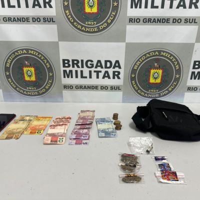 Brigada Militar prende mulher por tráfico de drogas na ERS 453, em Farroupilha